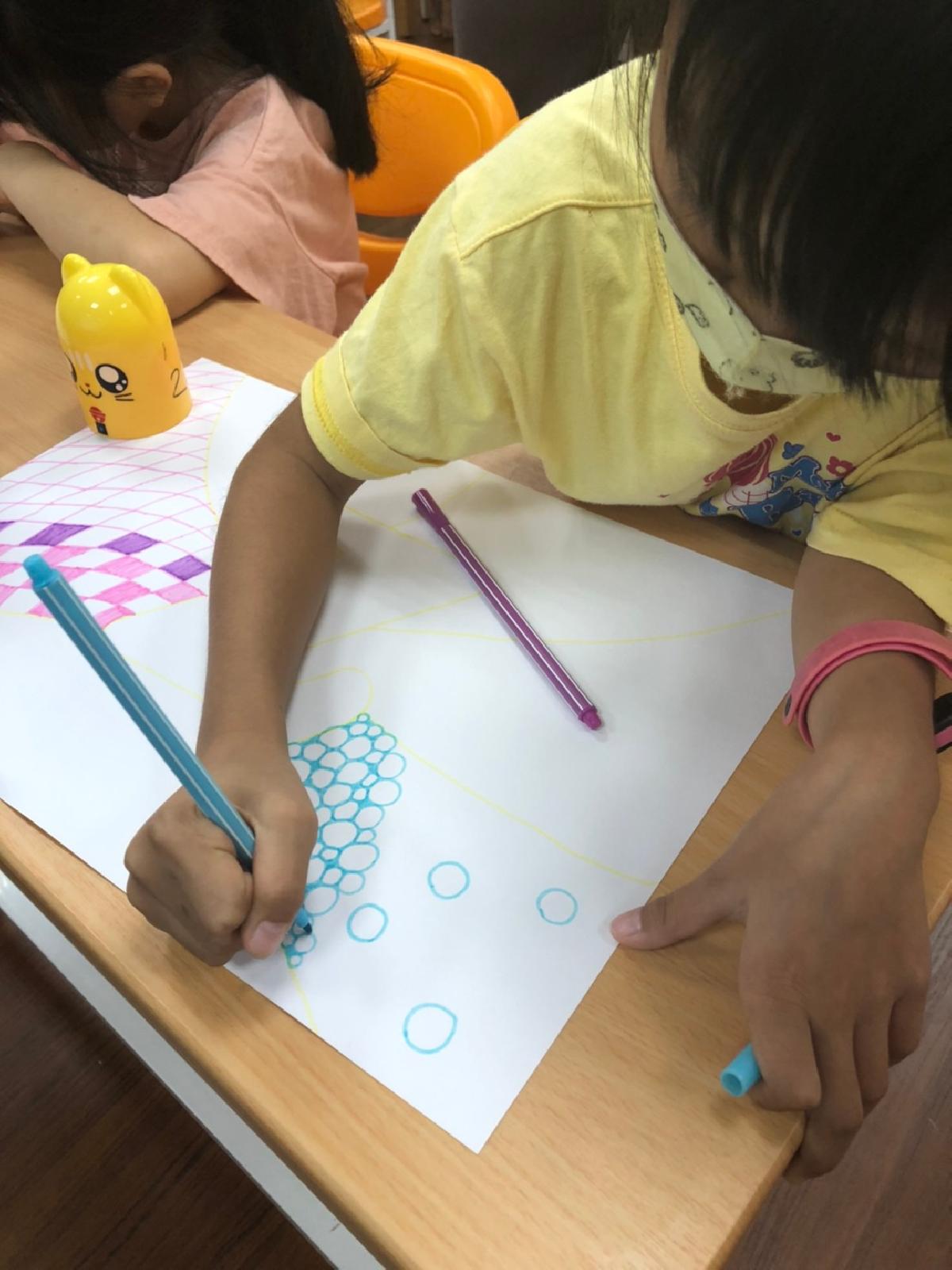 109_1.07.29黃老師禪繞畫_200729