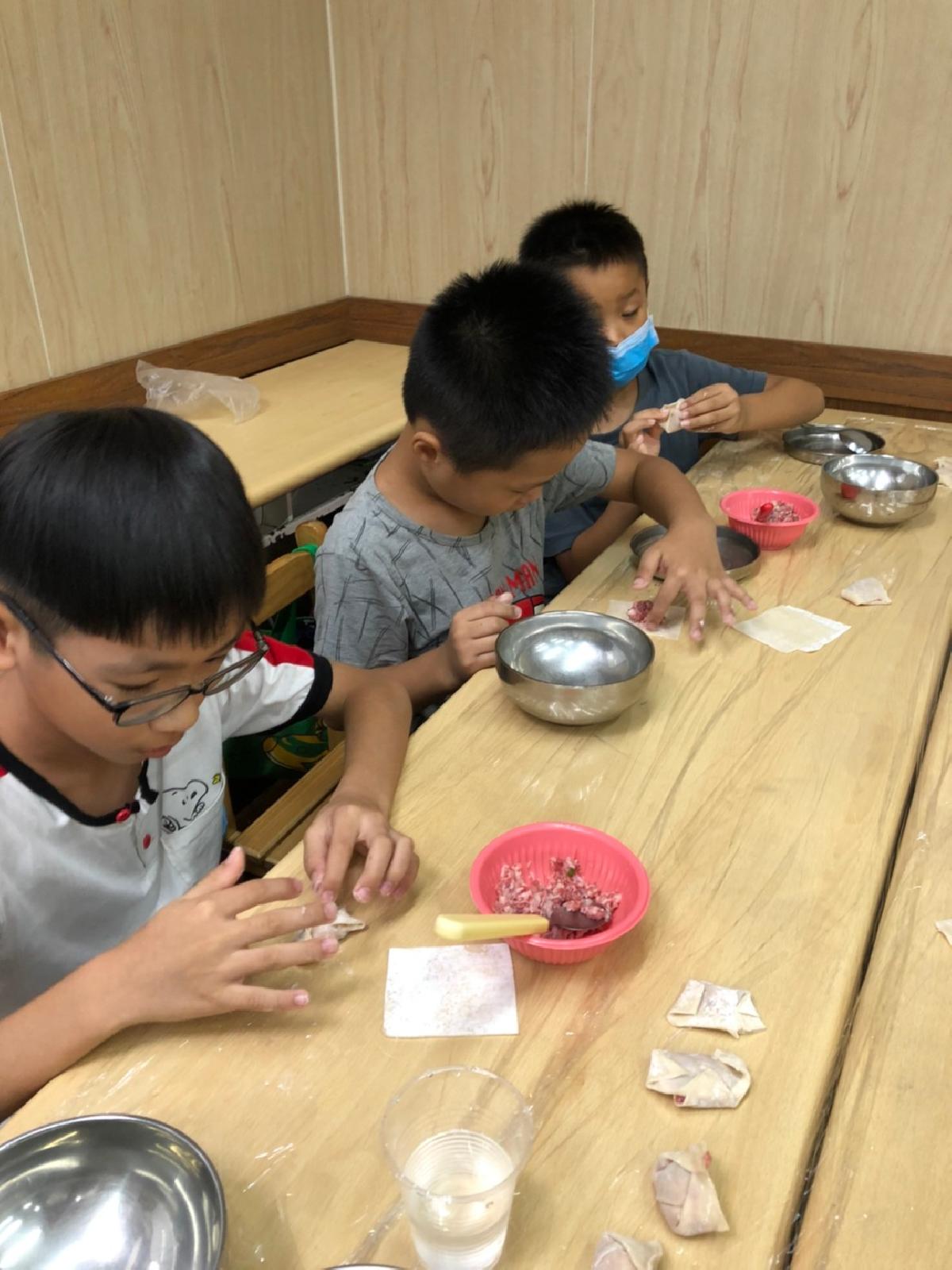 109_1.07.31中華小廚師，包餛飩_200731