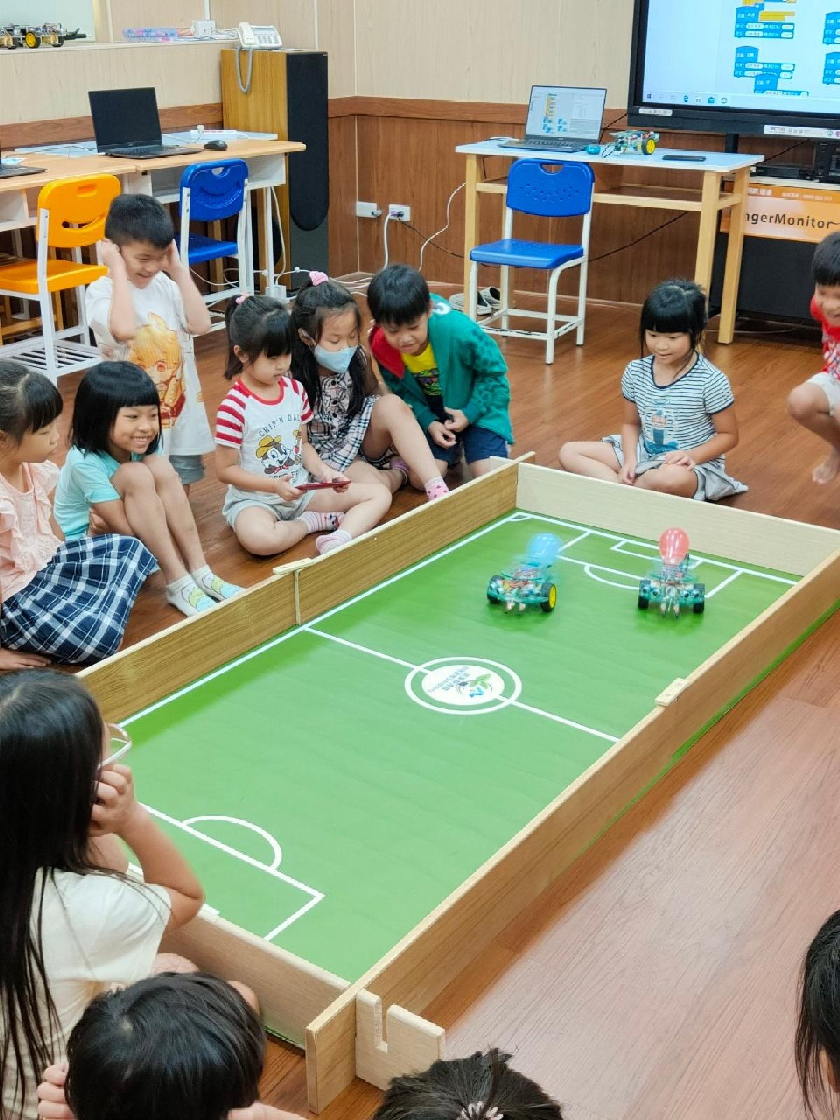 朱朱機器人_200811_3