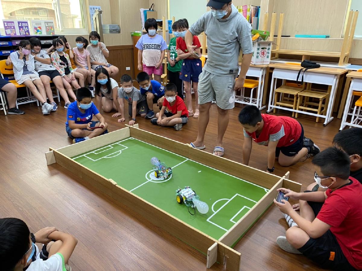 817羅老師機器人_200820_5