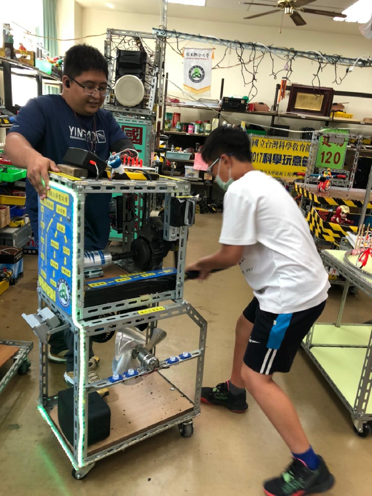 2020_15.08.25黃老師班聯大科學營_200826