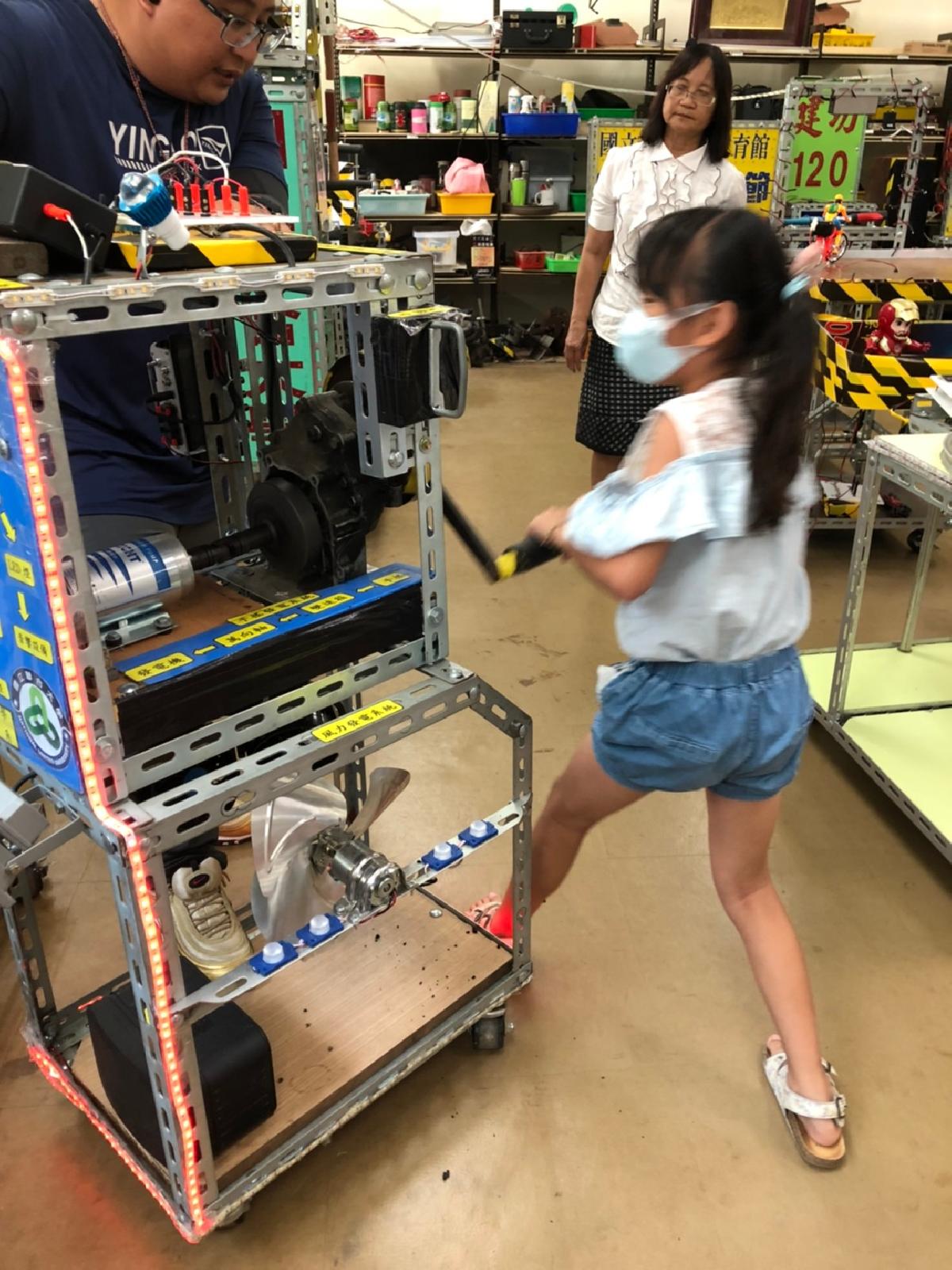 2020_24.08.25黃老師班聯大科學營_200826