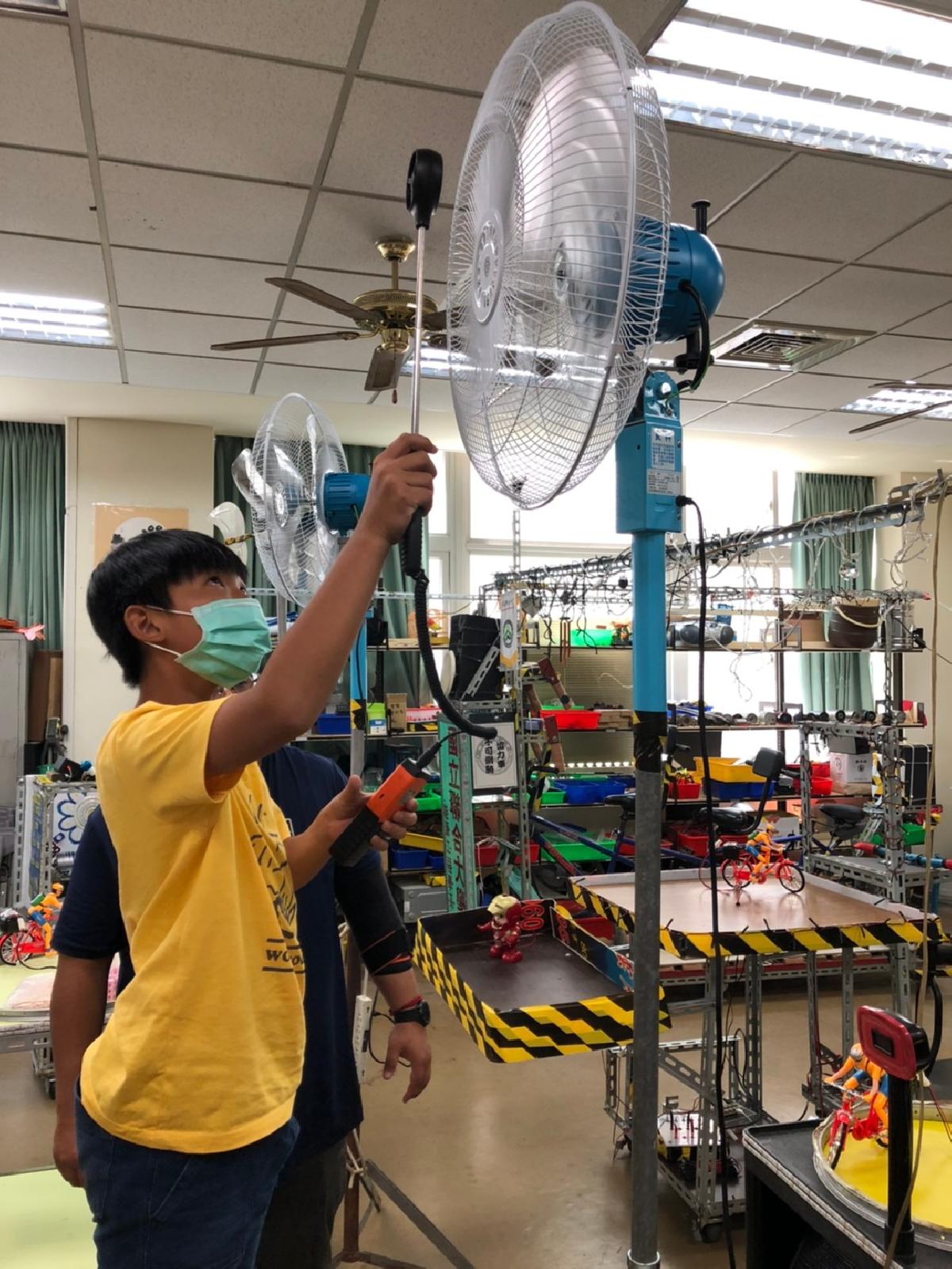 2020_38.08.25黃老師班聯大科學營_200826