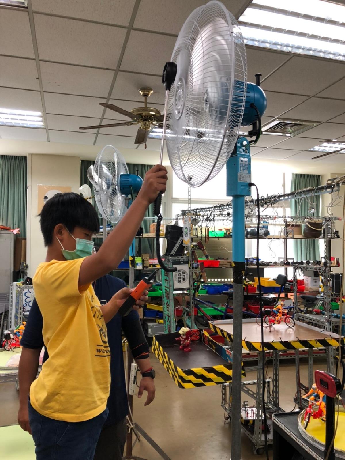 2020_39.08.25黃老師班聯大科學營_200826