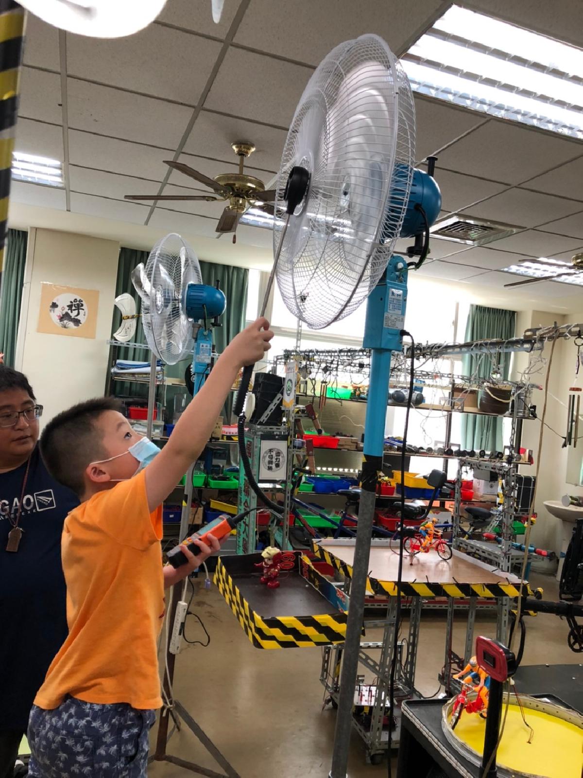 2020_44.08.25黃老師班聯大科學營_200826