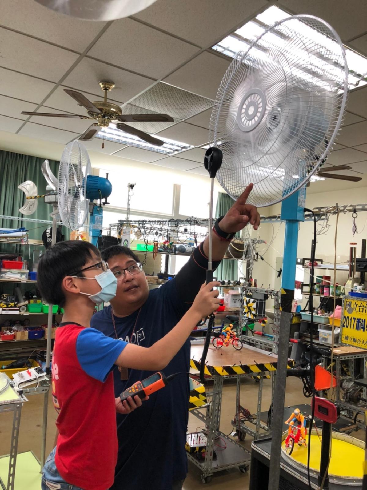 2020_78.08.25黃老師班聯大科學營_200826