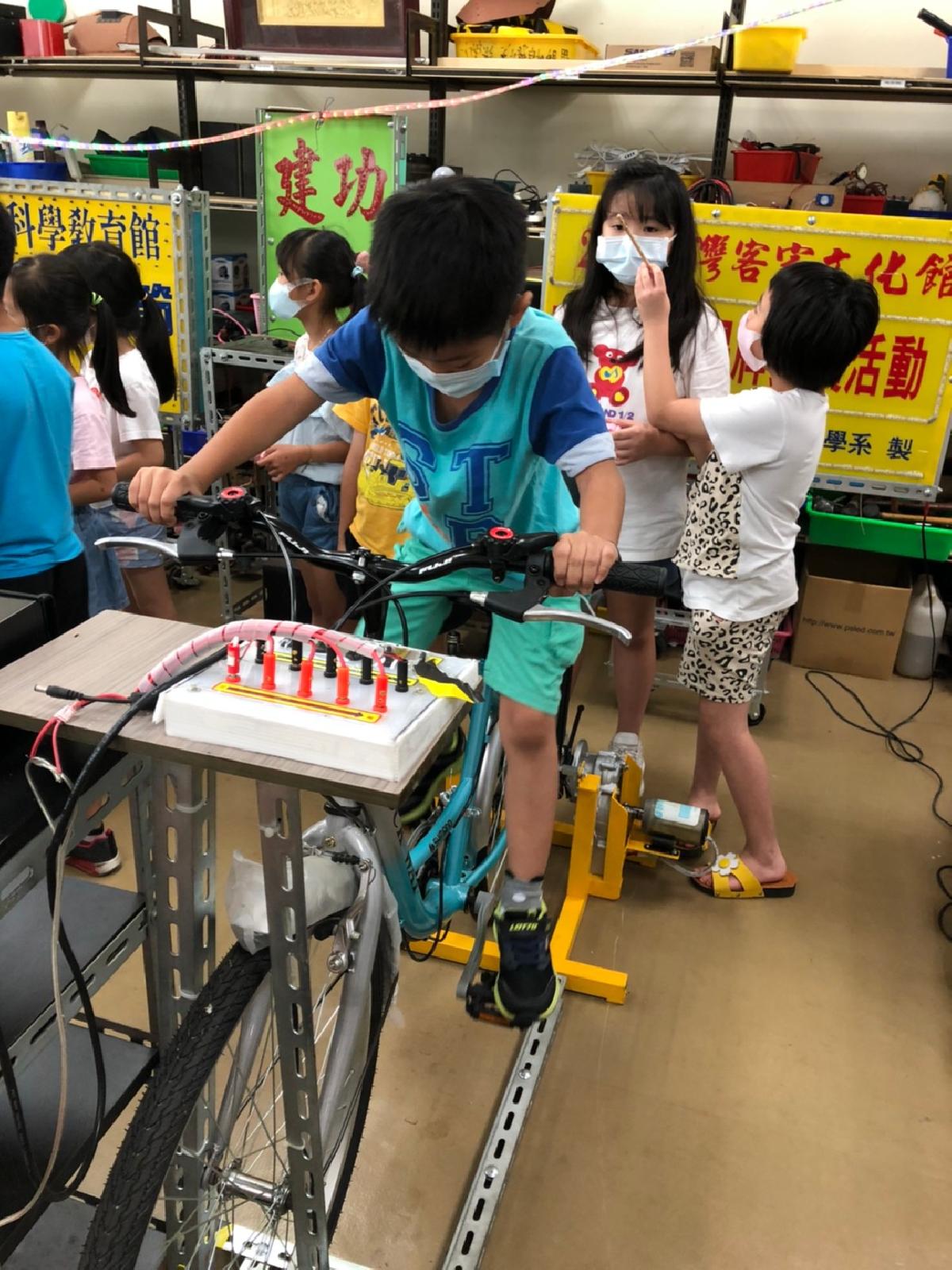 2020_2.08.25黃老師班聯大科學營_200826