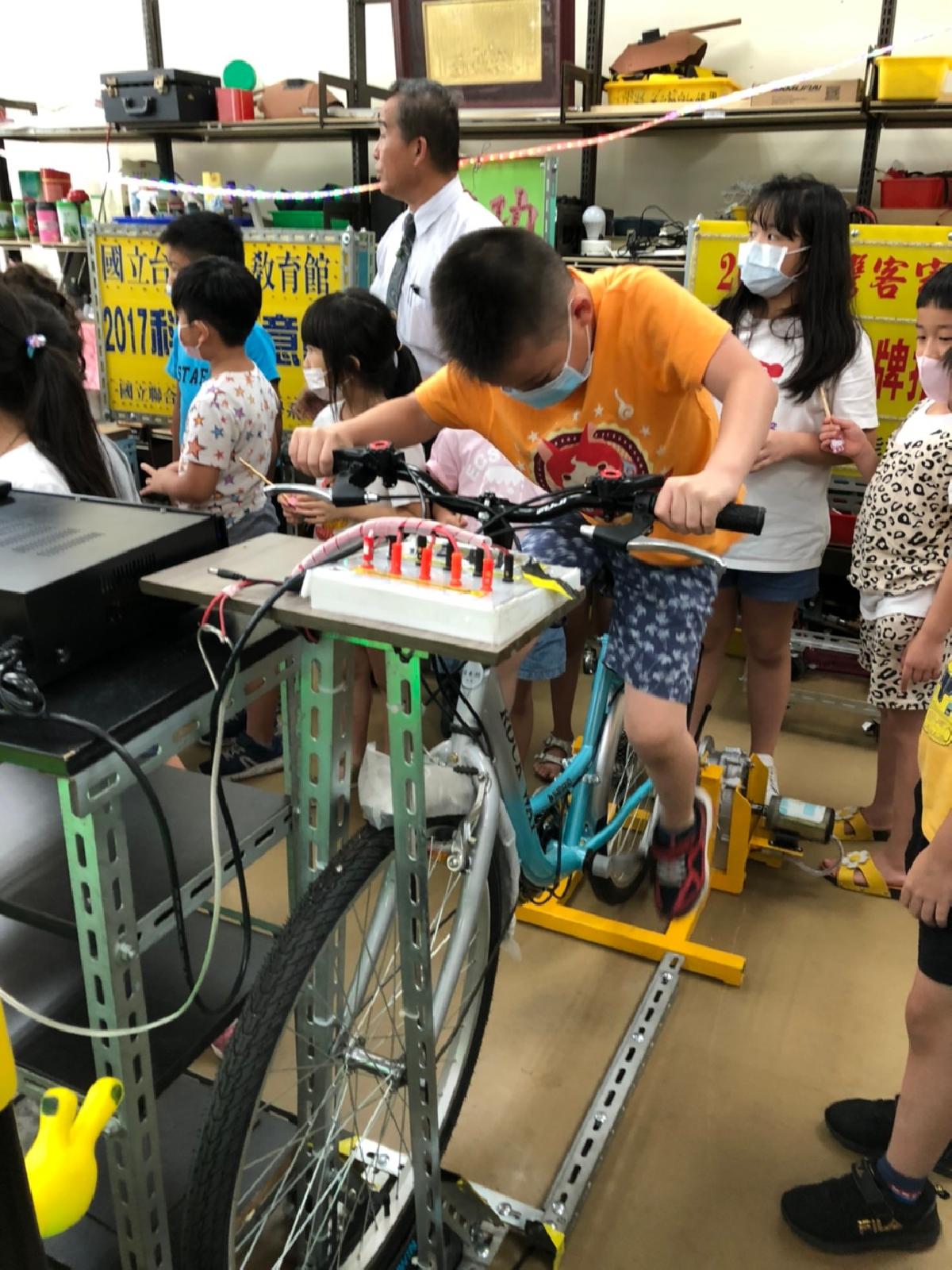 2020_3.08.25黃老師班聯大科學營_200826