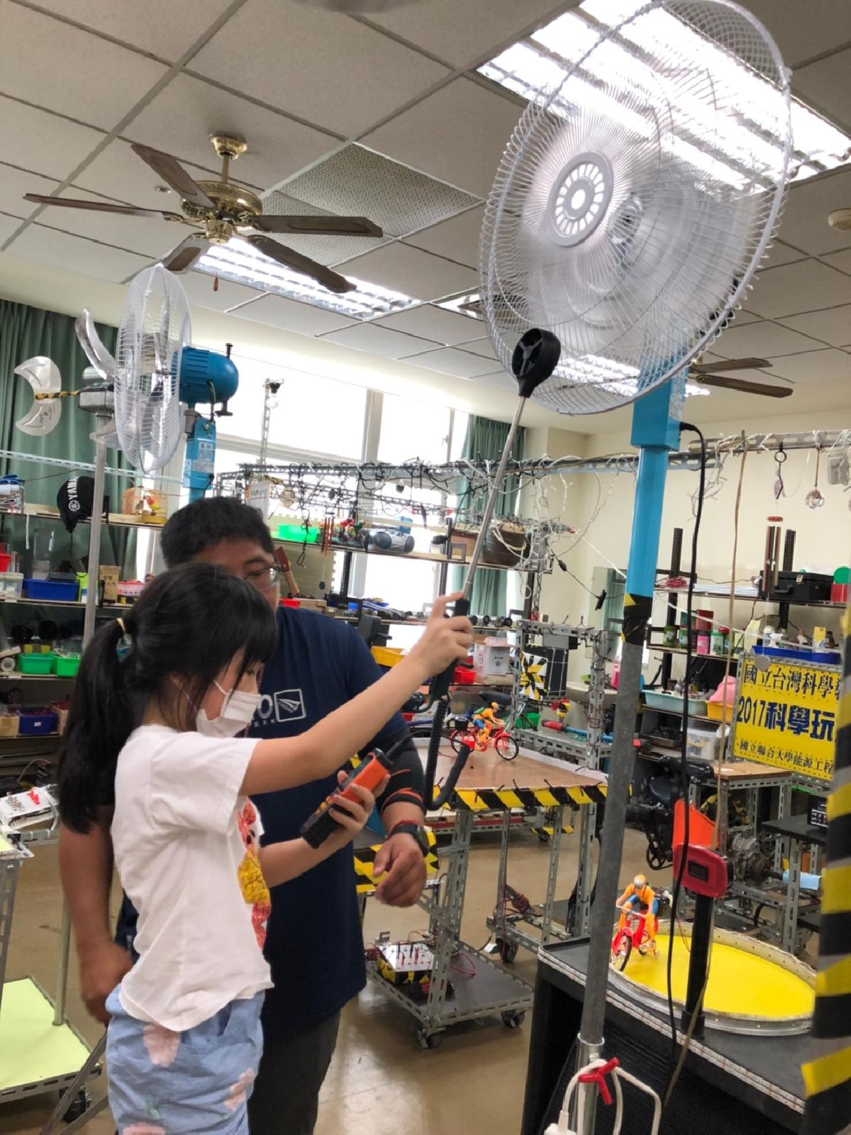 2020_77.08.25黃老師班聯大科學營_200826