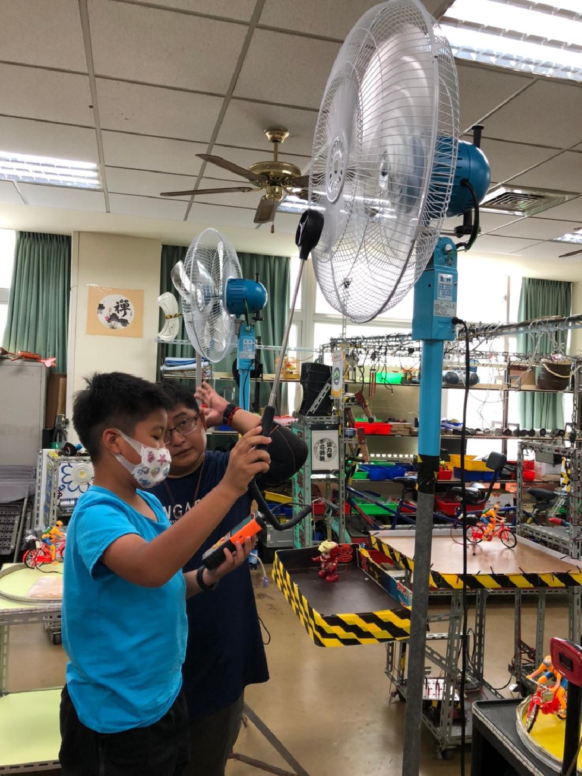 2020_62.08.25黃老師班聯大科學營_200826