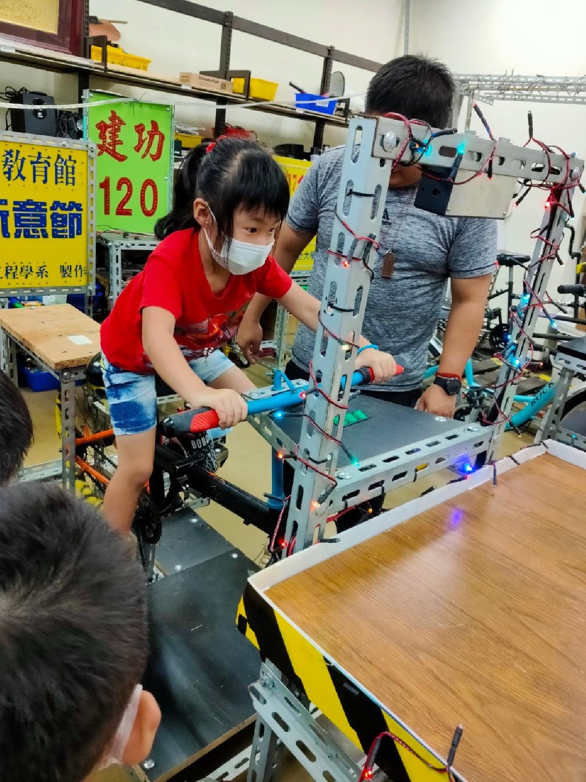 朱朱聯大、桌遊_200826_18