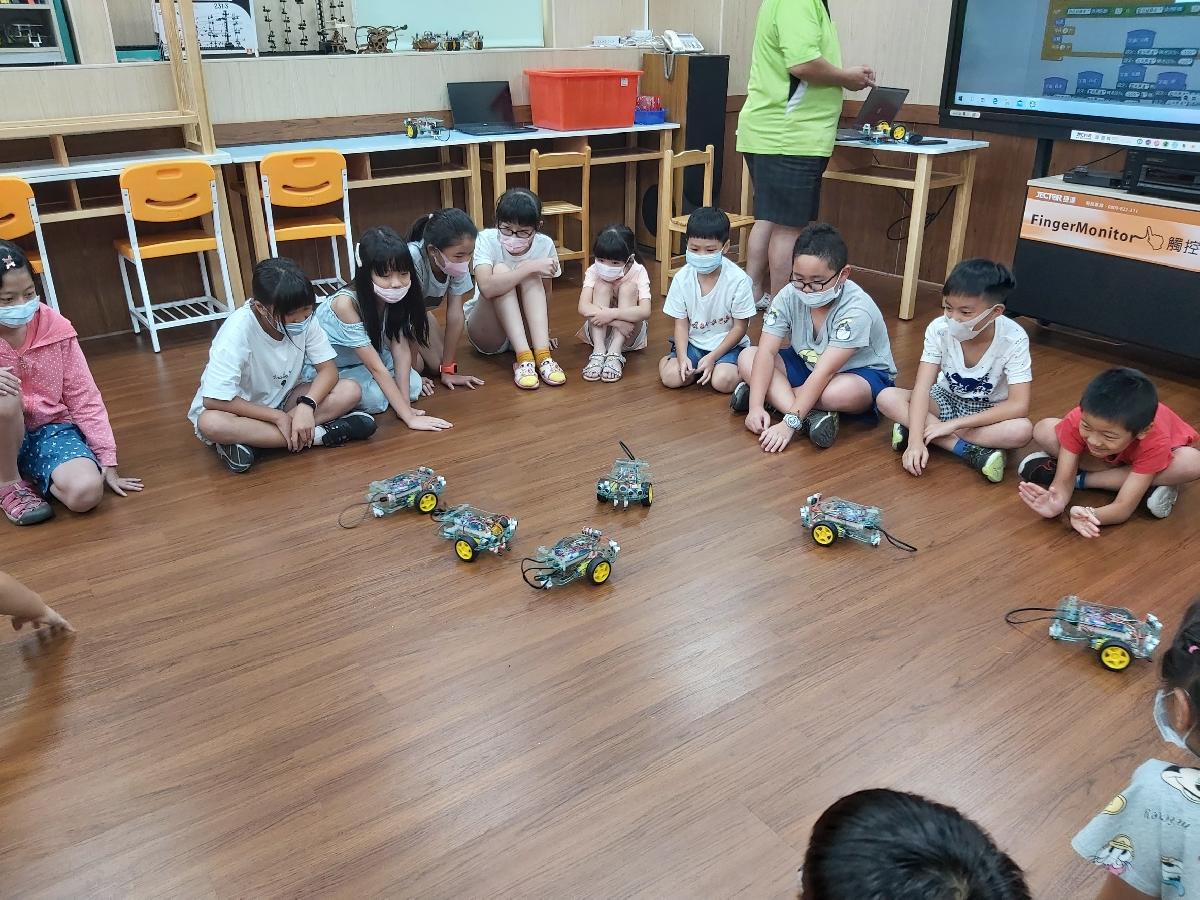 109_16.8.24智能車（秀椿+承修班）_200826