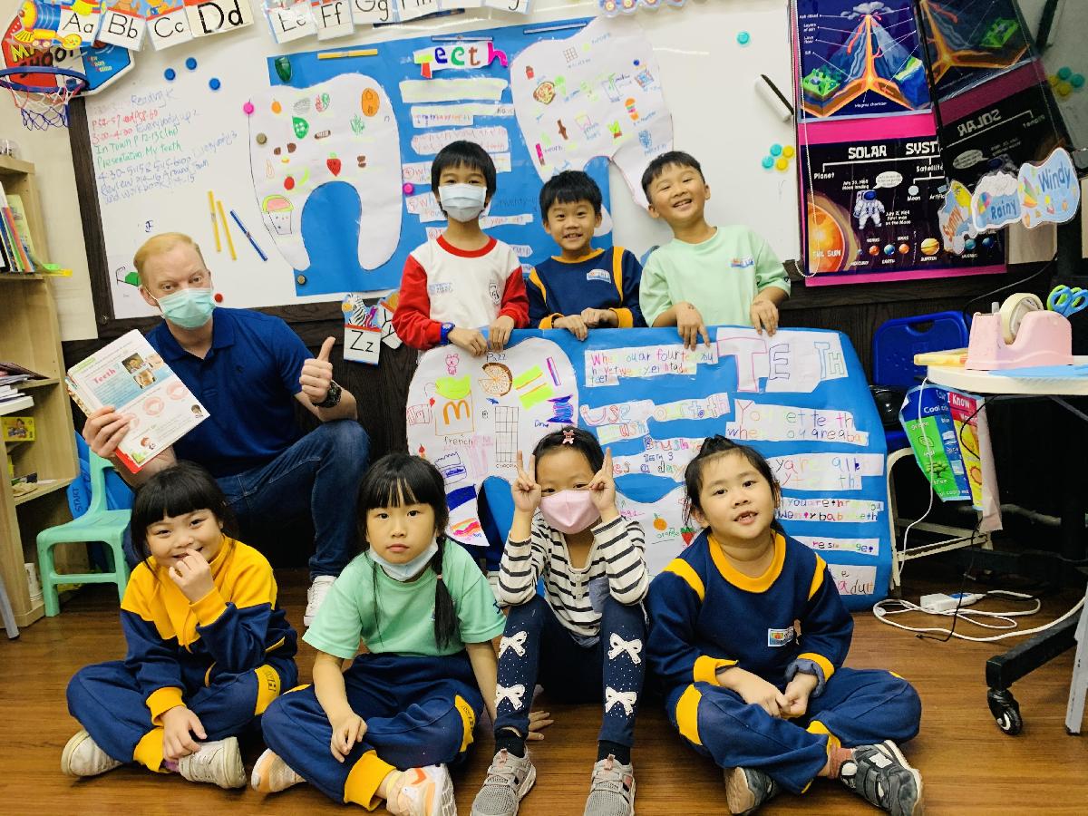 劍橋美語「牙齒」上台報告