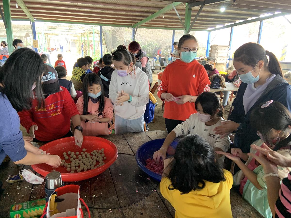 2021.01.26大手牽小手...快樂控窯去