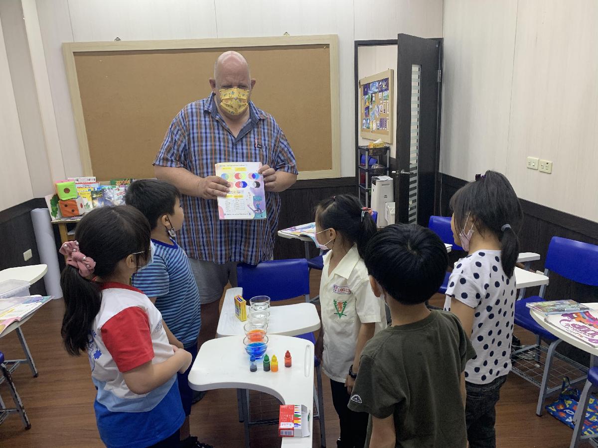 79dd6ff3-9b0c-4041-ad0c-00b442727555