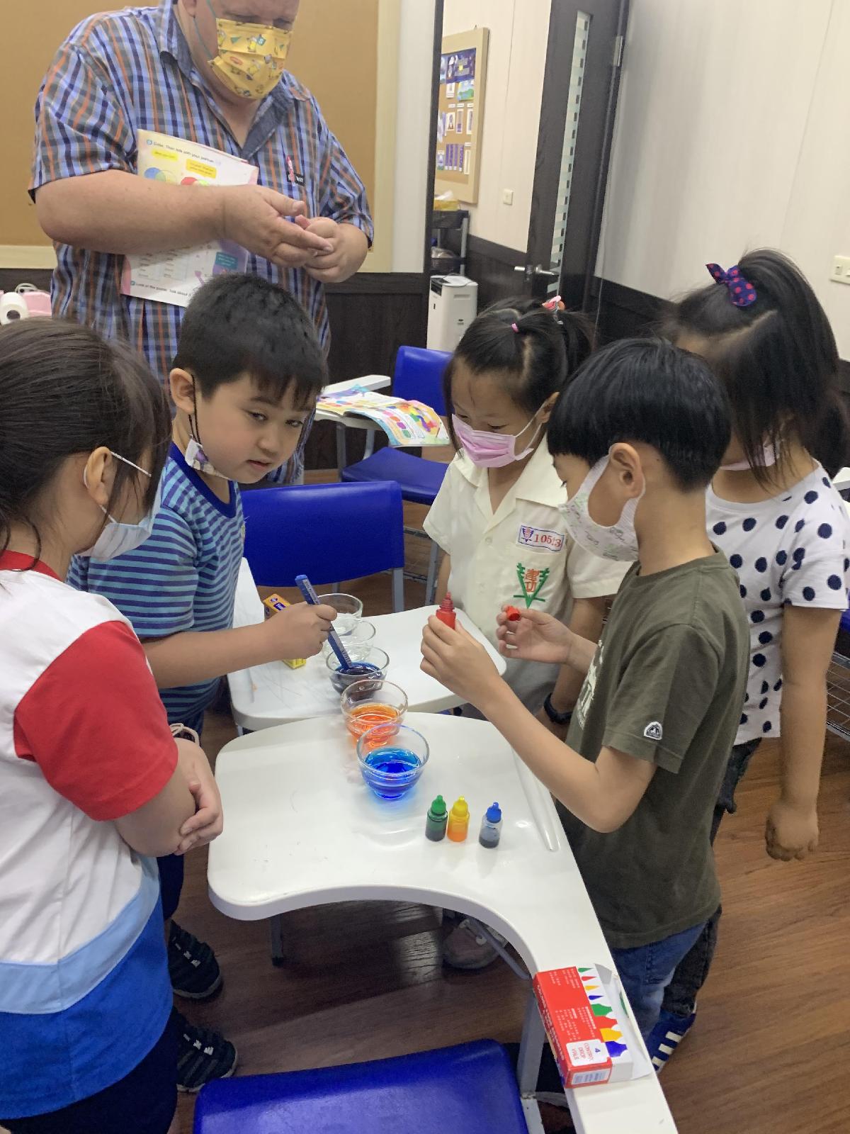 907fefd5-9b21-45b7-a11a-ef99b5646b39