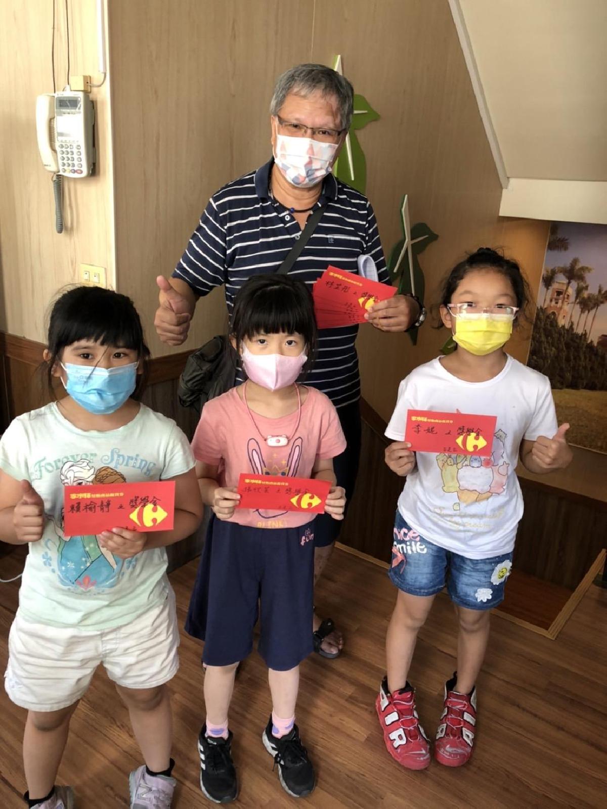 109下學期第二、三次月考成績優異  獎學金頒發