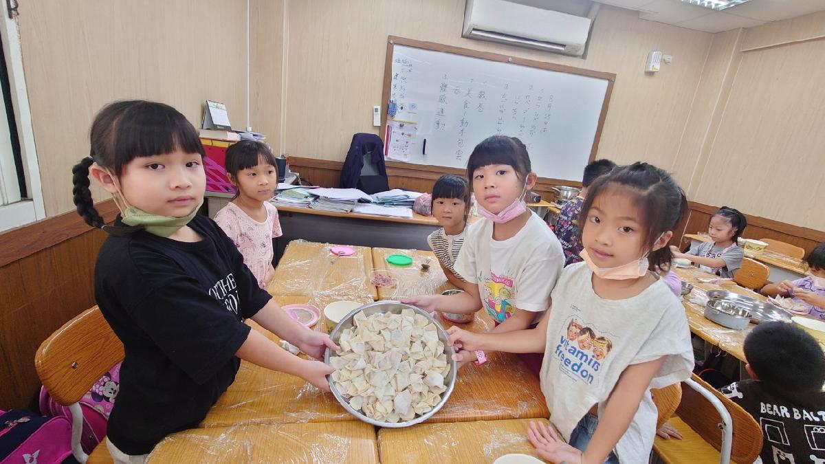 line_album_20230825動手做午餐~雲吞_23083109