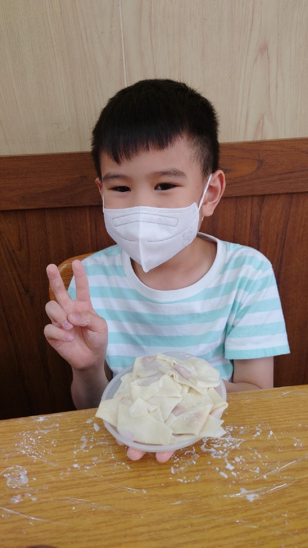 line_album_20230825動手做午餐~雲吞_2308319