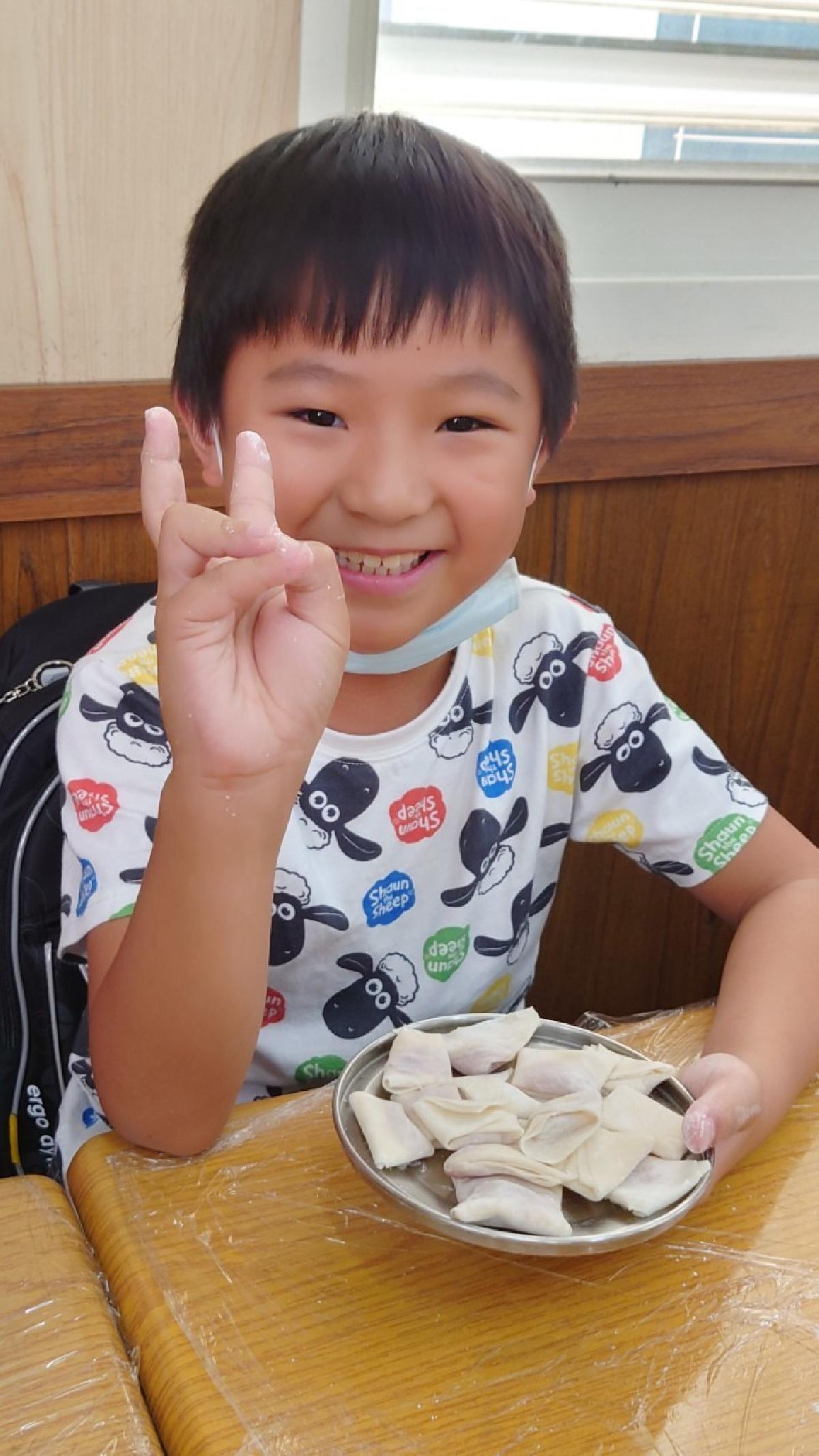 line_album_20230825動手做午餐~雲吞_23083102